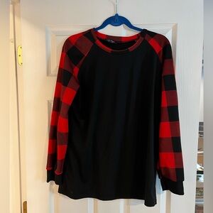 Coeur de Vague Buffalo plaid top in red and black. Size XL.